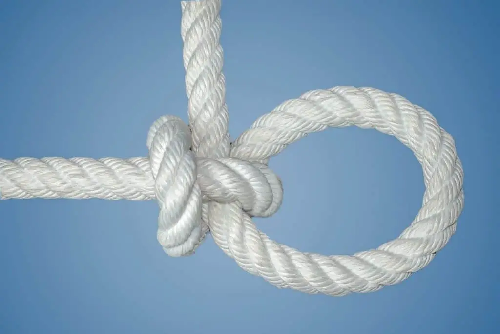 Learn How To Tie A Loop Knot Here