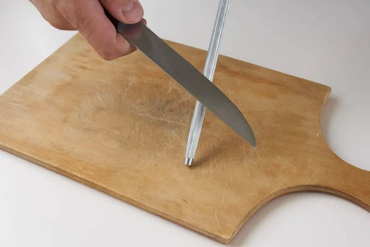 How Do You Use A Sharpening Rod?